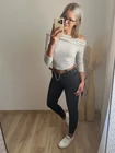 KITTI Csíkos Ejtett Vállú Felső