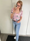 BABI Mintás Extrázott Vállú Felső