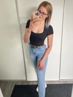 KIRA Basic Dekoltált Felső
