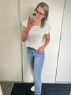 LARINA Bordázott Felső Fodrokkal