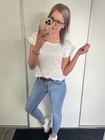 LARINA Bordázott Felső Fodrokkal