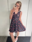 CHERRY Dekoltált Ruha