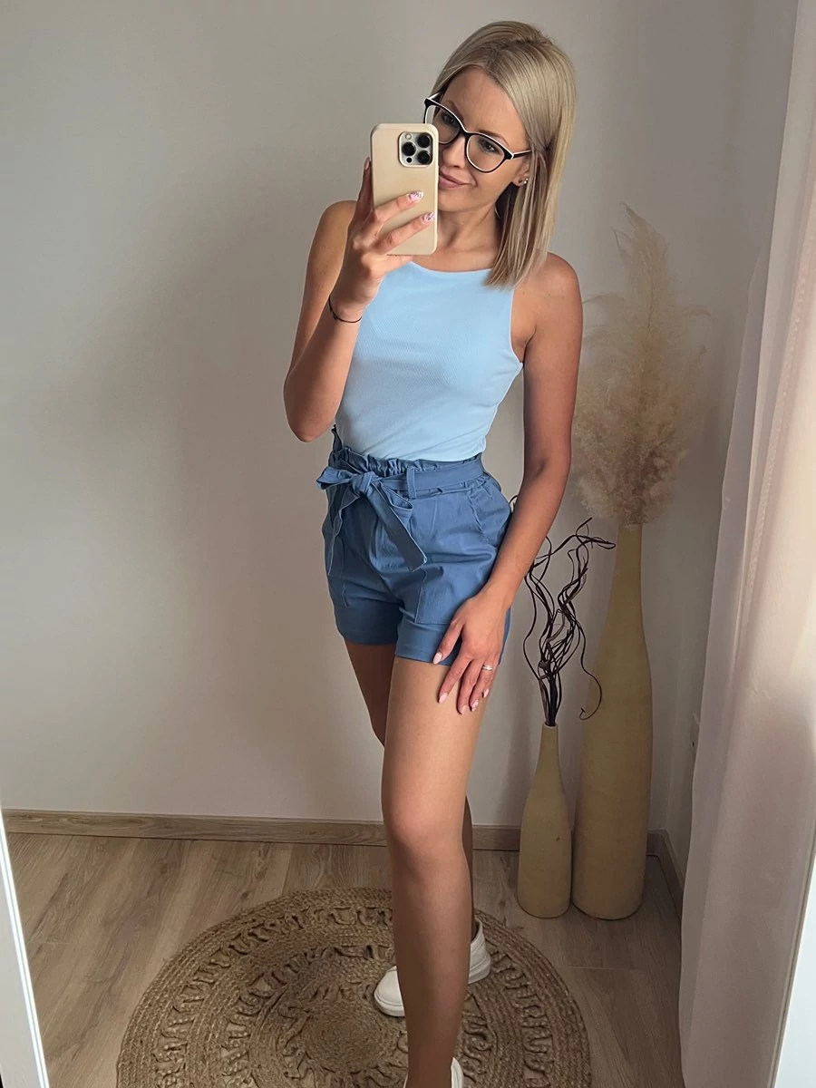 LARA Vékonypántos Atléta