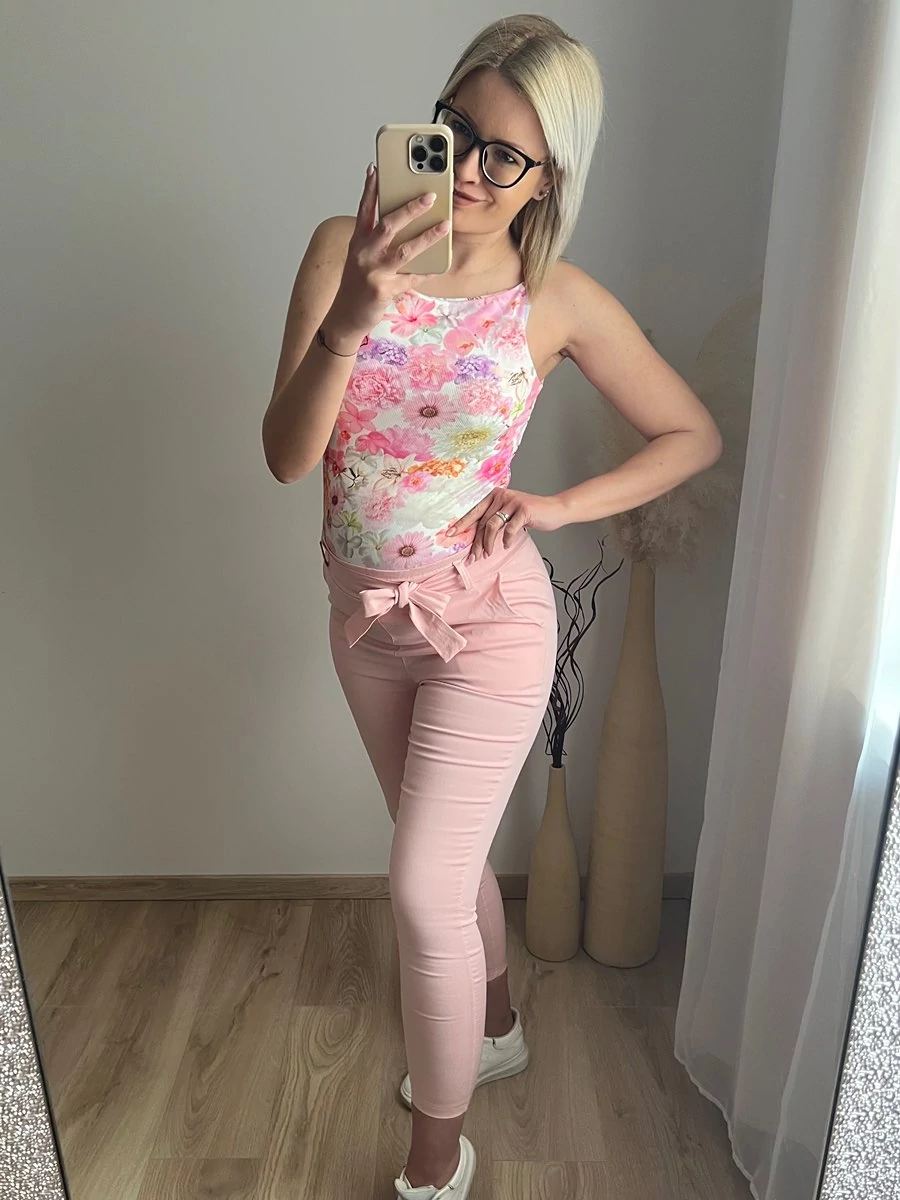 LARA MARGARÉTA Vékonypántos Atléta