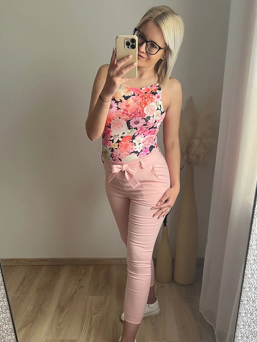 LARA MARGARÉTA Vékonypántos Atléta