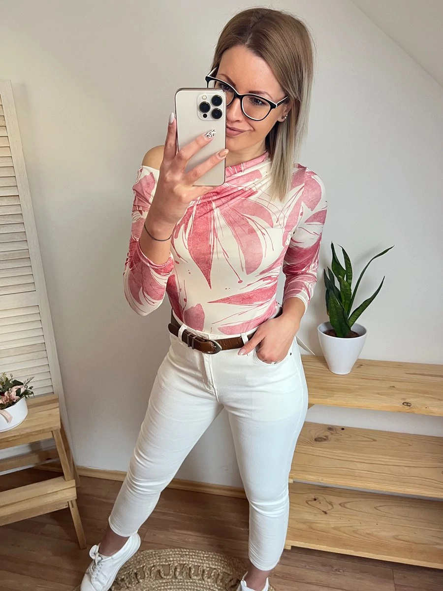 MIRI Mintás Ejtett Vállú Felső