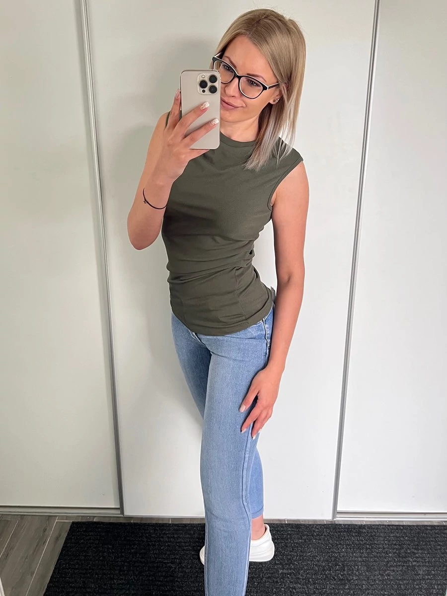 DEBRA Húzott Felső