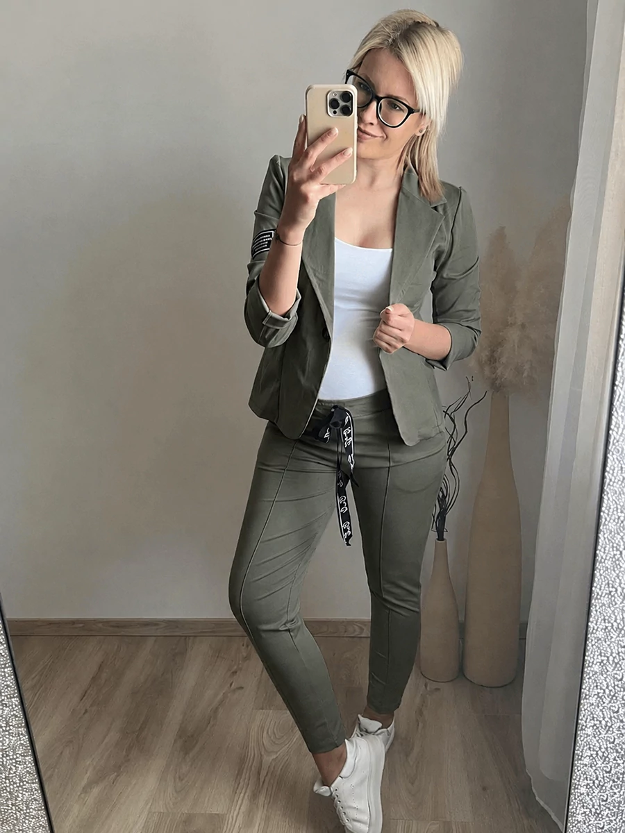 BERLIN Kétrészes Együttes